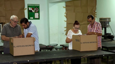 Concluye elección de delegados del PRD con un 37% de participación