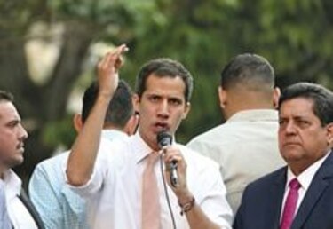 Tribunal pide retirar inmunidad a Juan Guaidó