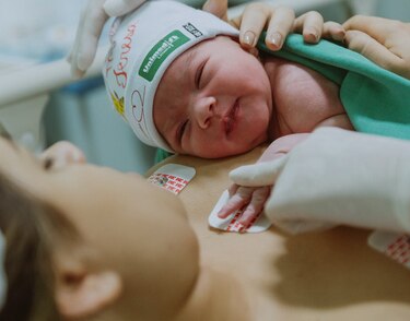 Estados Unidos aprueba por primera vez un medicamento oral contra la depresión posparto