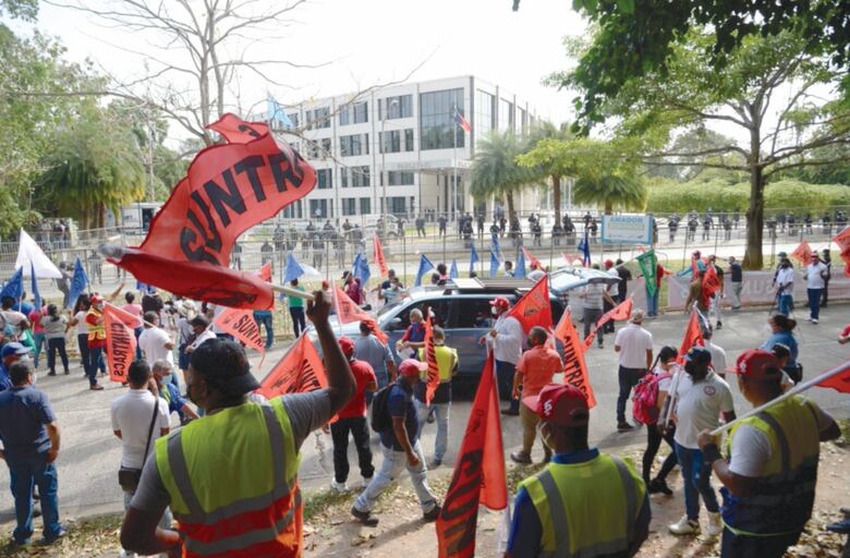 Un diálogo, dos corrientes
