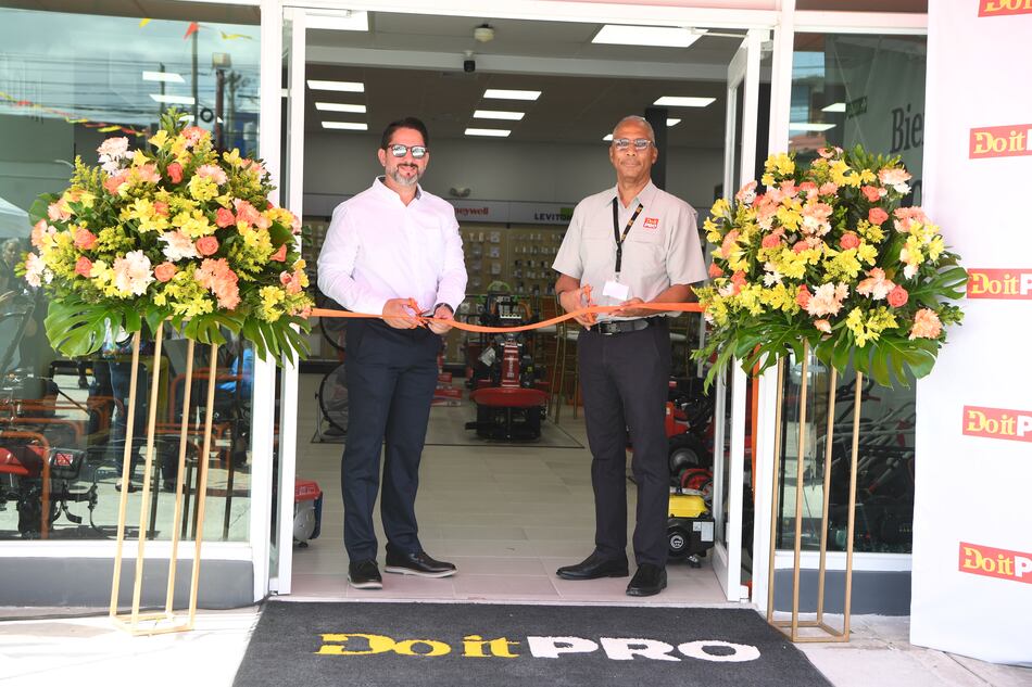 Do it Center inaugura su primera tienda especializada en materiales y herramientas para profesionales del sector