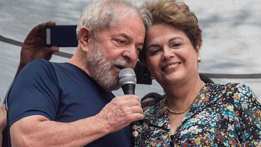 Dilma Rousseff viaja al extranjero para mejorar imagen política