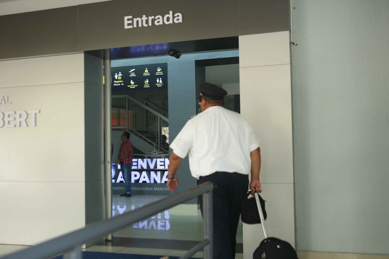 Aviación panameña propone alternativas para construir tren Panamá–David sin afectar aeropuerto de Albrook