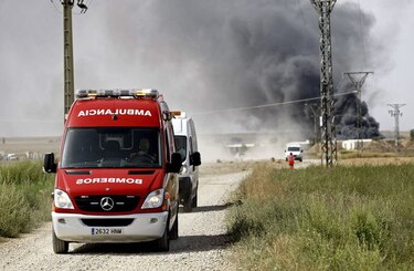 Explota fábrica de fuegos artificiales en España; cinco muertos