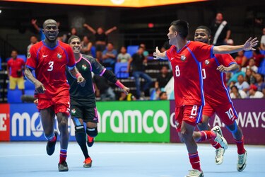La selección de futsal de Panamá regresó al país tras ganar su primer título de la Concacaf