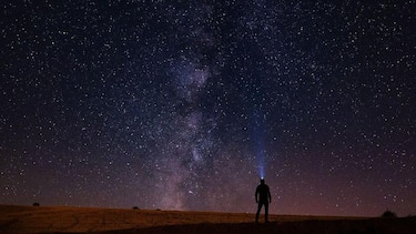 Por qué el universo se está quedando sin nuevas estrellas (y qué significa para su existencia)