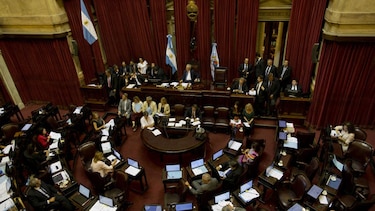 Gobierno argentino logra crucial ley para pagar a 'fondos buitre'