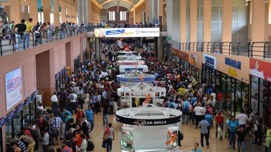 236 mil personas han salido de la terminal de Albrook hacia el interior