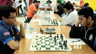 Acción entre las universidades