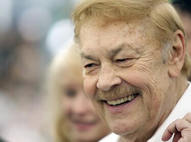Fallece el dueño de Los Ángeles Lakers, Jerry Buss