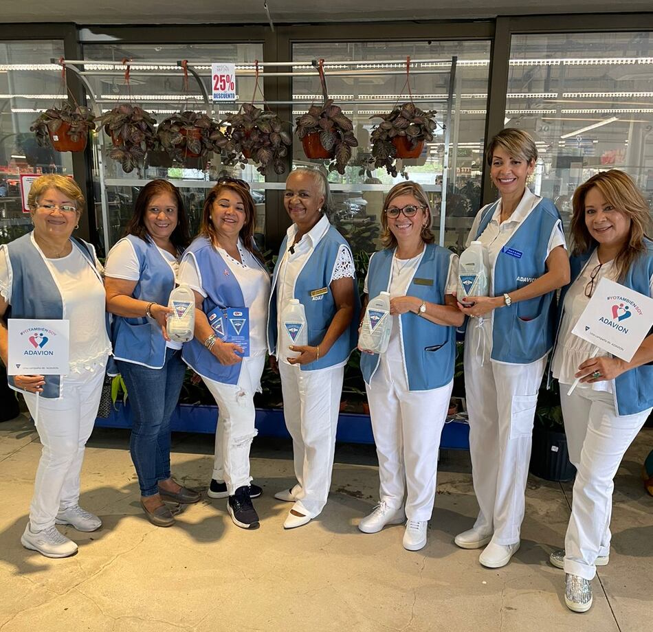 Colecta anual de alcancías de Adavion para el Instituto Oncológico Nacional