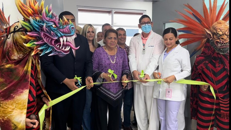 Inauguran salón de operaciones en el Hospital Regional Anita Moreno