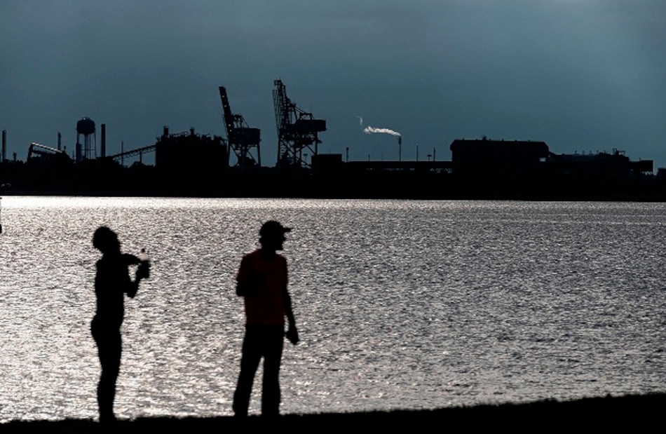 Huracán Laura amenaza a EU con desastre de 18 mil millones en daños