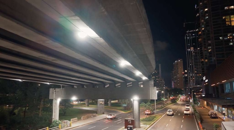 Luminarias Wallpack iluminan Paitilla y aumentan la durabilidad y la eficiencia energética