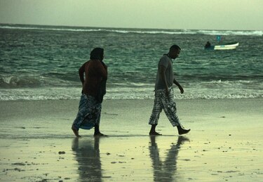 Hombre impide que salvavidas rescaten a su hija para evitar que la 'deshonren': Dubái