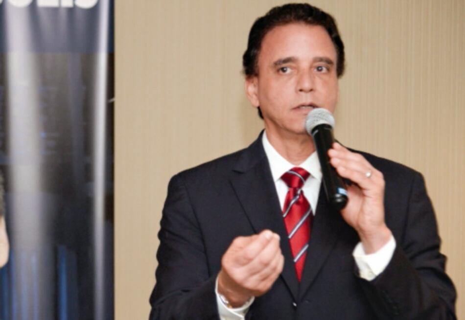 Contralor Solís plantea vender a PPC las acciones del Estado 