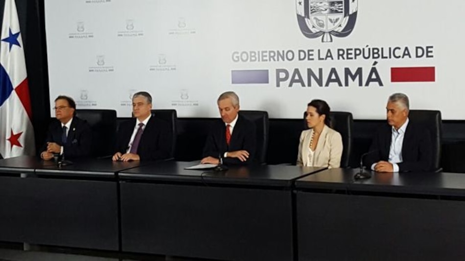 Gobierno promete no adjudicar más obras a Odebrecht, hasta que colabore con el Ministerio Público
