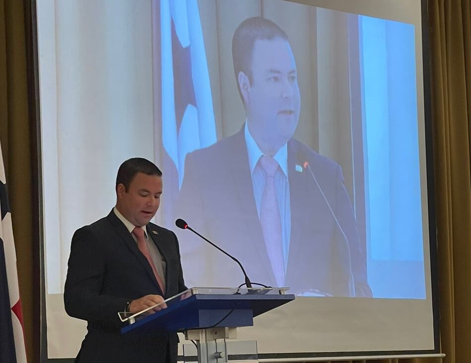 Enrique Clement es reelegido presidente de la Cámara Marítima de Panamá