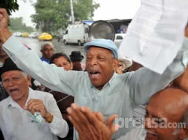 Confirman aumento de $50 a jubilados; suspenderán protestas