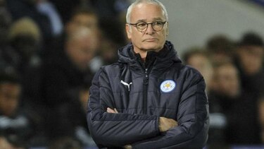 Ranieri se despide de los jugadores del Leicester