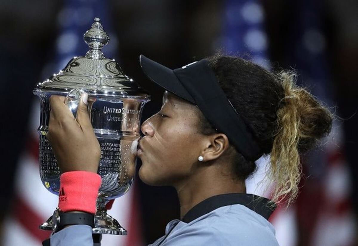 Naomi Osaka, de tan 20 años, le ganó a la menor de las Williams 6-2, 6-4 en apenas una hora y 20 minutos.