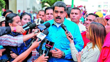 Venezuela adelanta elecciones para abril