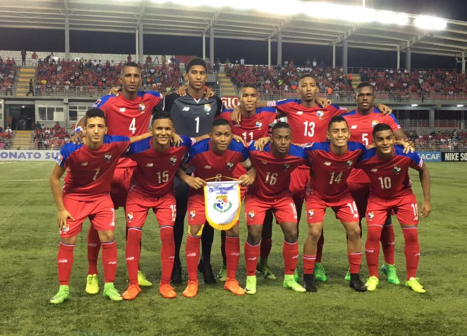 Panamá cae ante Costa Rica en polémico partido