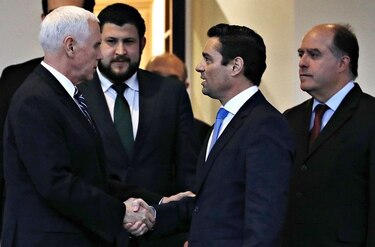 Vicepresidente Mike Pence recibe a Carlos Vecchio, enviado diplomático venezolano