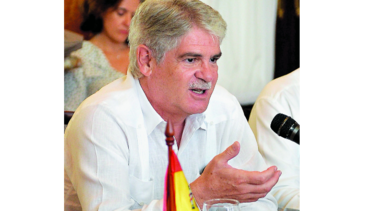 España busca más lazos con Cuba