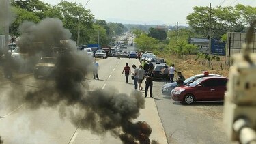 Suspensión de obra en Los Abanicos provoca cierre de la Interamericana