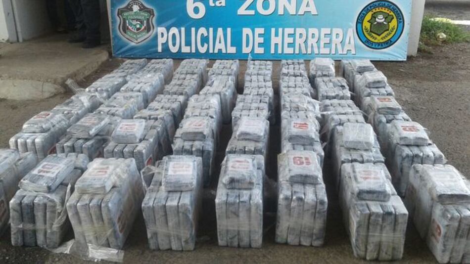 Autoridades decomisan 500 paquetes de drogas en Herrera