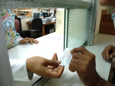 Advierten que se deben verificar los controles de las medicinas