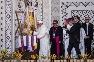 Francisco preocupado por los pueblos de la Amazonía, más amenazados que nunca