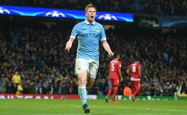 Manchester City vence 2-1 a Sevilla con gol de De Bruyne en el descuento