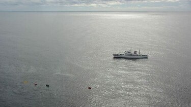 Rescatan a tripulantes de barco pesquero norcoreano
