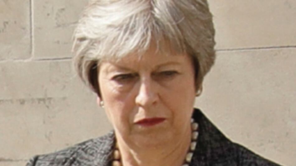 Londinenses recuerdan el ataque terrorista en puente