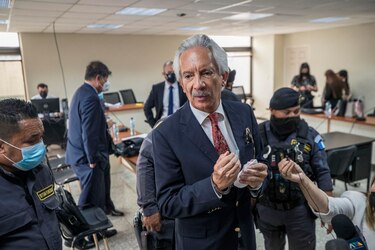 SIP pide a presidente de Guatemala liberación de periodista José Rubén Zamora