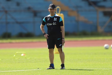 Honduras anuncia la salida de Reinaldo Rueda tras la eliminación del Mundial 2026