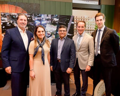 Mercantil reúne a expertos para analizar el futuro del sector energético en Panamá