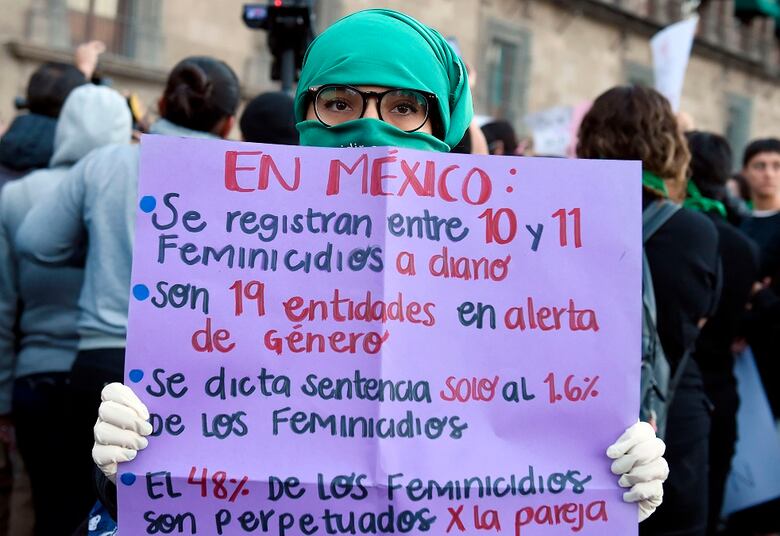 Miles despiden a niña asesinada en México; mujeres piden a Presidente tomar medidas