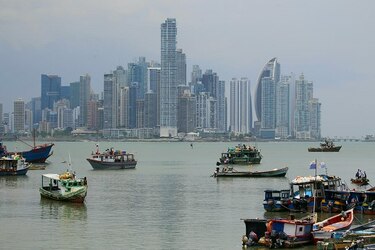 La pandemia obliga al Gobierno a redefinir la estrategia financiera