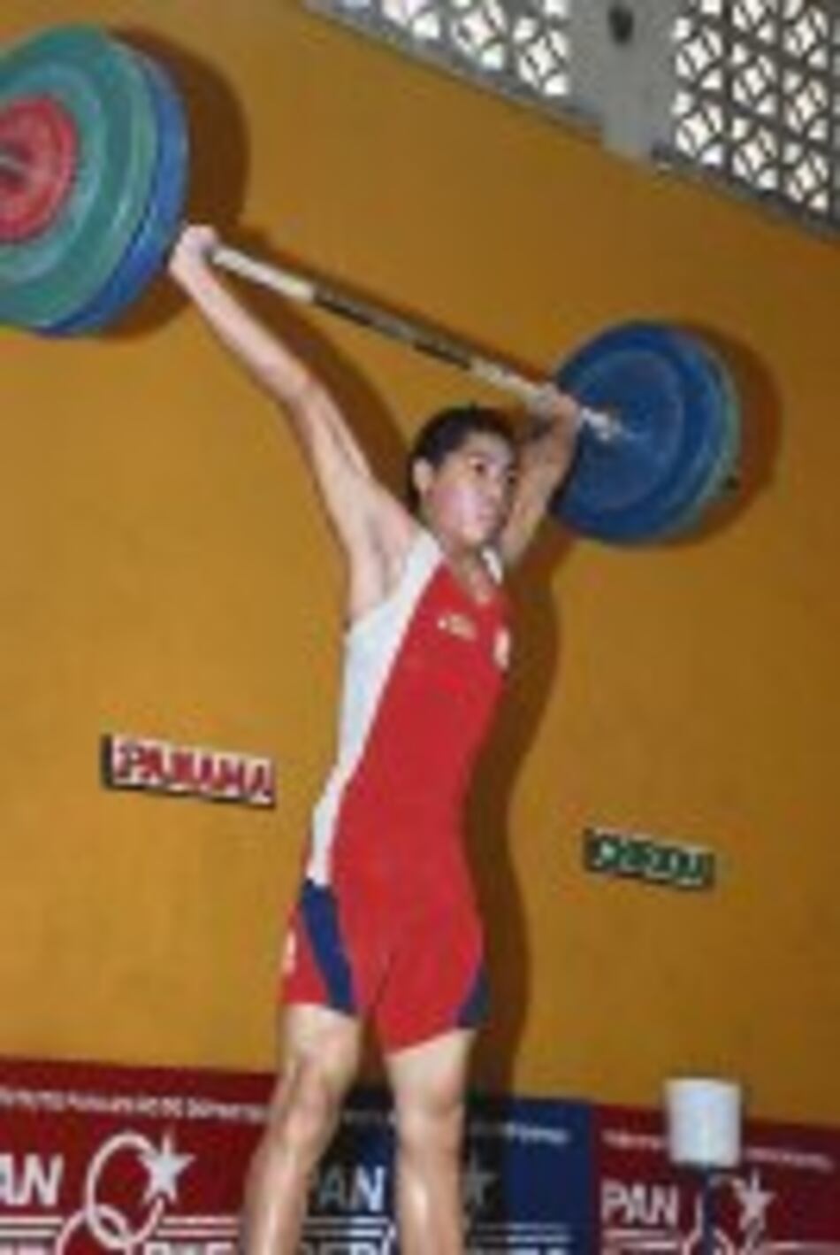 Capitalinos también dominan en pesas