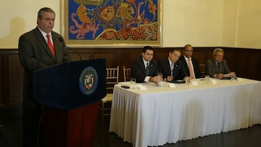 Concertación presenta paquete de reformas constitucionales al Ejecutivo; el documento será llevado este martes al Gabinete