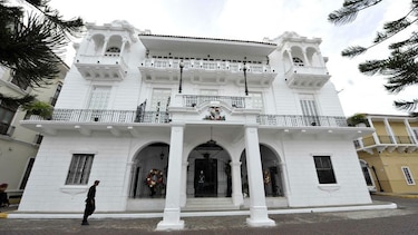 Contrato directo por $2.1 millones para remodelar oficinas del Palacio de las Garzas 