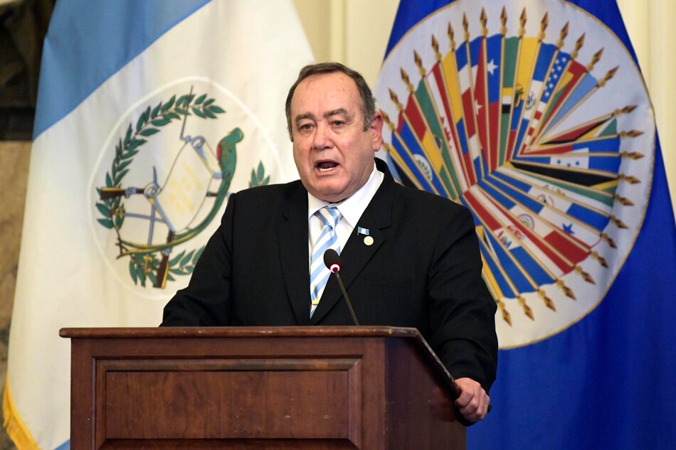 Alejandro Giammattei dice que deja la presidencia de Guatemala ‘con la frente en alto’