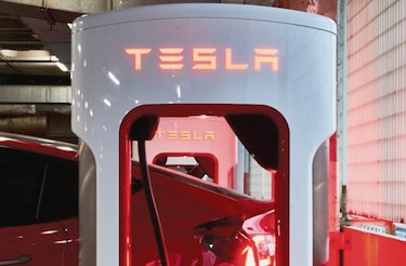 Tesla realiza retiro masivo por falla en portamaletas