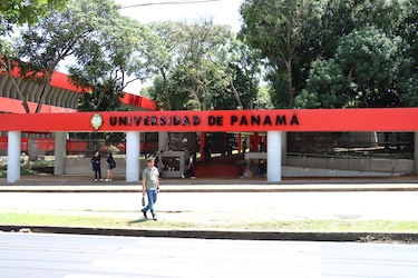 Universidad de Panamá denuncia ante el MP a la Policía por supuestamente violar su autonomía