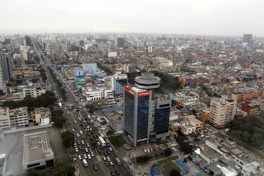 Perú proyecta expansión económica de 5.2% para segundo semestre