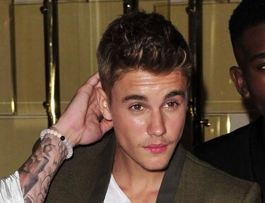 Juez argentino cita a Justin Bieber, acusado de atacar a un fotógrafo