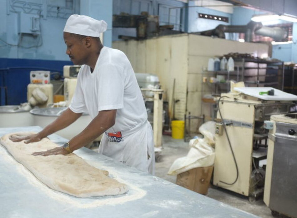 Aumento del salario mínimo para pequeñas empresas será de 5.5%